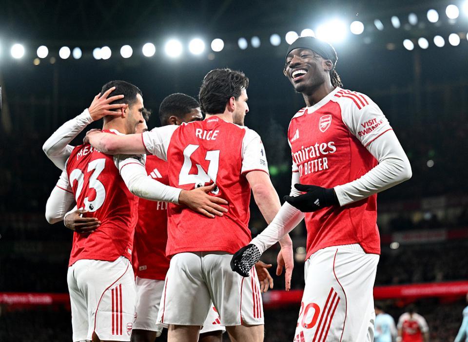 开云中国-4连胜终结 阿森纳1-1小蜜蜂 领先优势缩至4分 马丁内利失绝杀单刀