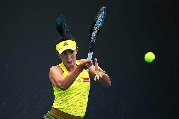 开云入口-王蔷澳网首轮痛失好局遭逆转 新赛季仍一胜难求